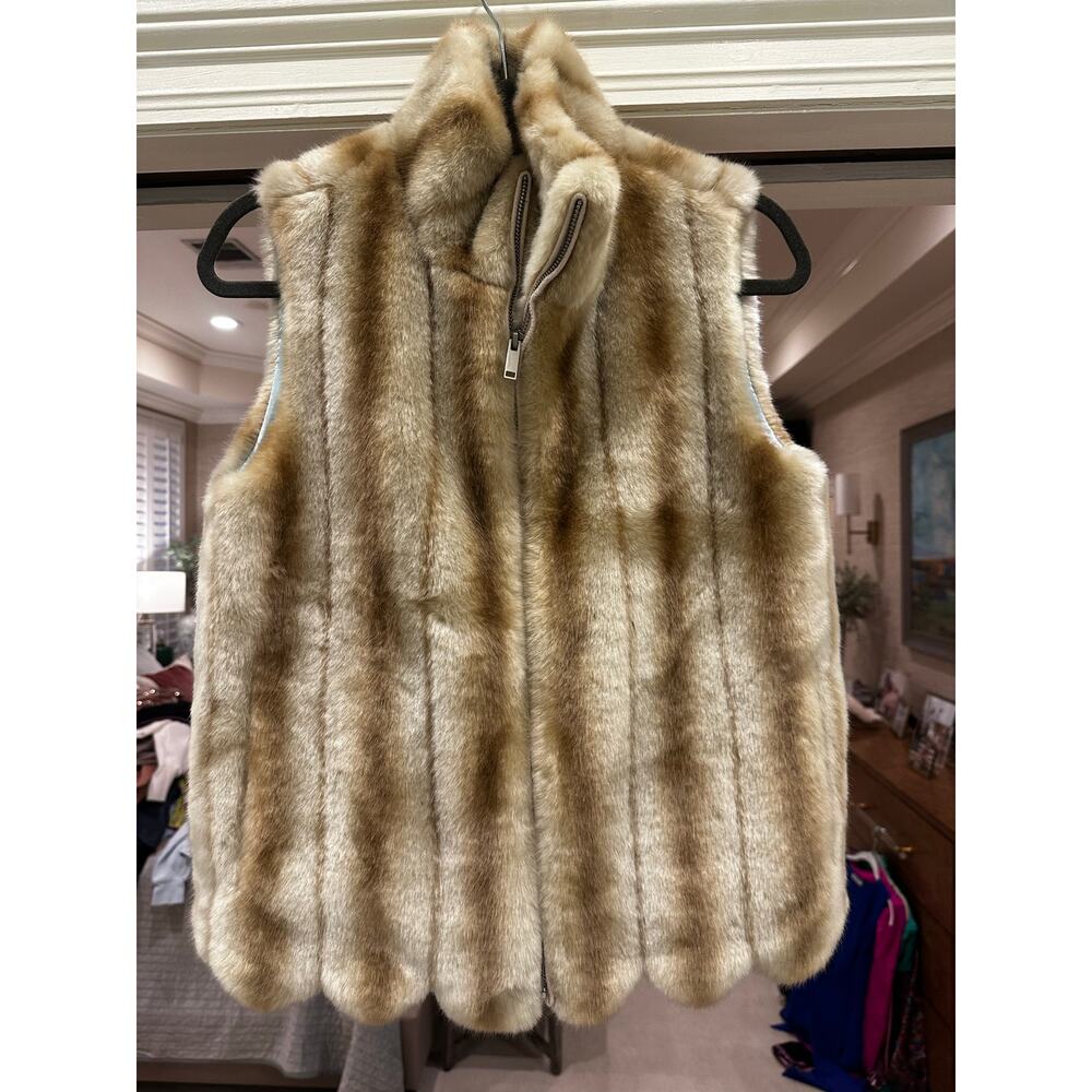 Francis Valentine fur vest with zipper